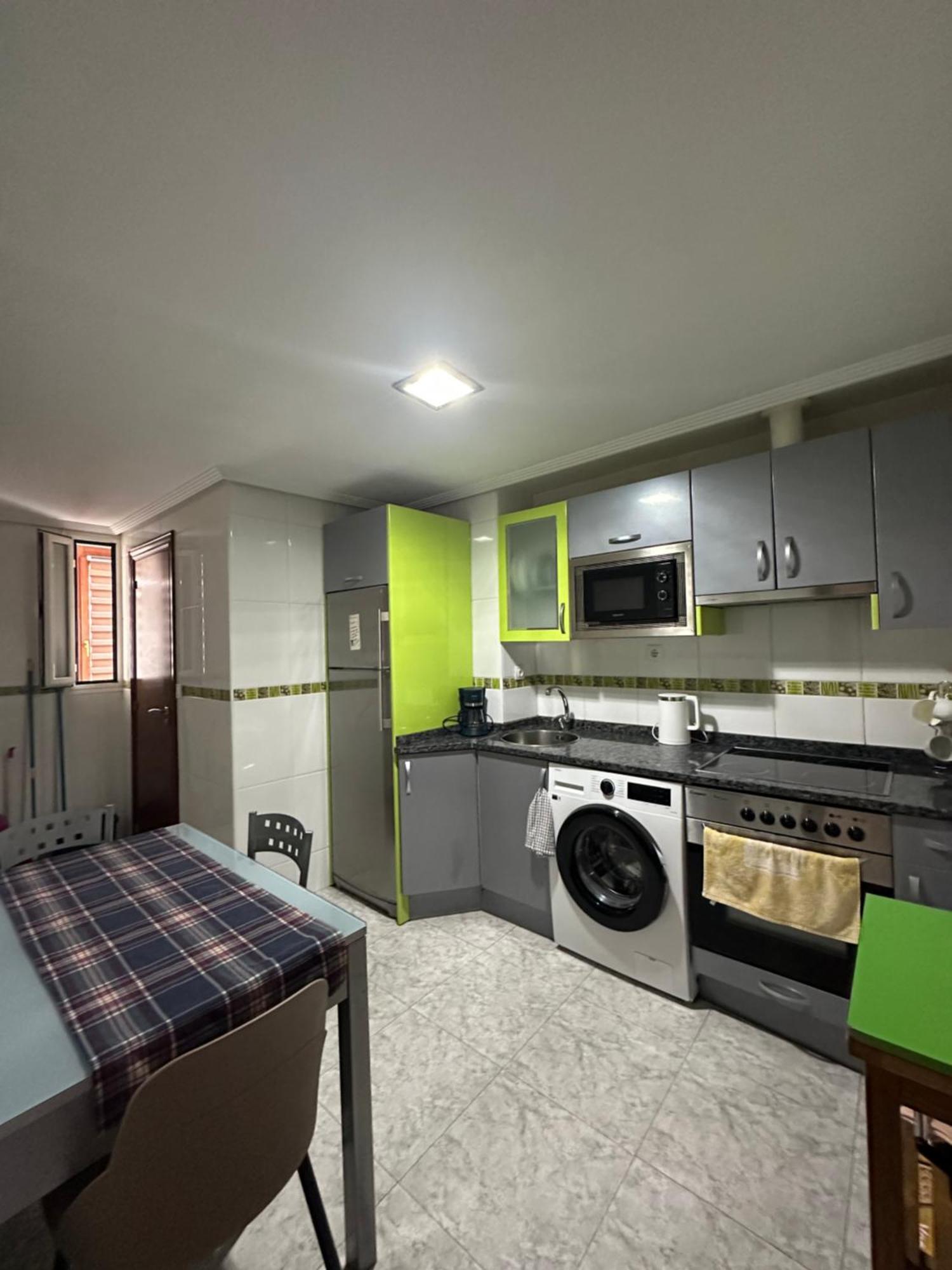 Apartamento Kalea Corazon Urbano Віторія-Гастейс Екстер'єр фото